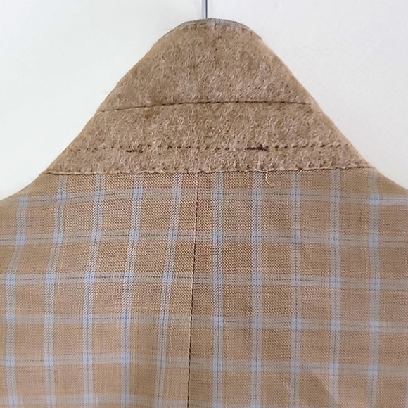 Holland & Sherry custom tailored (40R) Plaid Sport Coat - Picture 16 of 16